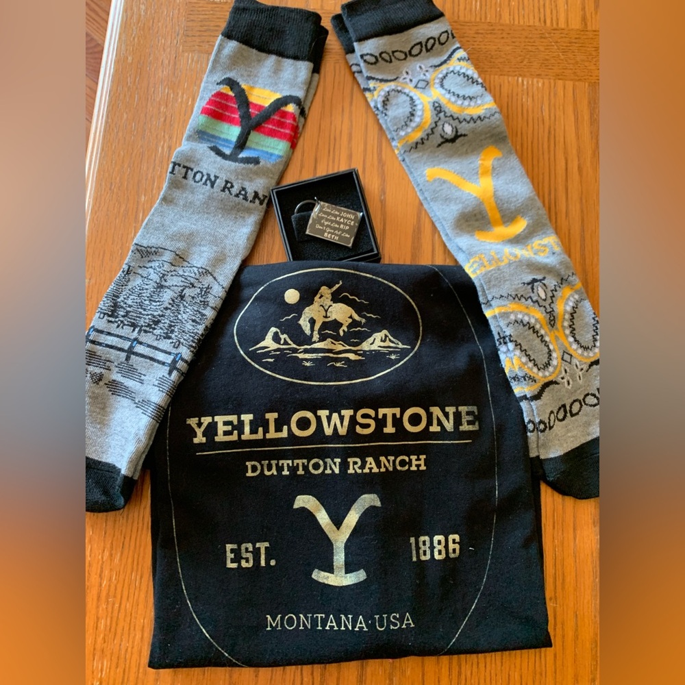 Yellowstone Dutton Ranch Gray and Black Socks, T-shirt and key chain gift set.